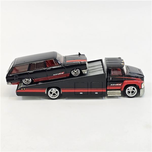 Hot Wheels Team Transport Skyline Van