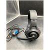 Image 2 : Wired Over-Ear Gaming Headset with Integrated Microphone and Volume Control