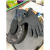 Image 4 : Dakine Men’s Titan Gore-Tex Leather Gloves, Black, Size Medium