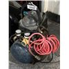 Image 1 : Mastercraft 1/3 HP Air Compressor with 2 Gallon Tank