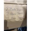 Image 3 : Set of Towels Including 2 Bath, 2 Hand, and 2 Face Towels White
