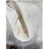 Image 2 : White Faux Fur Throw Blanket with Satin Lining
