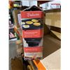 Image 3 : Black+Decker Family-Size Electric Griddle With Adjustable Temperature Control