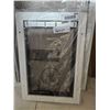 Image 2 : PetSafe 16 x 14 Inch Pet Door With Aluminum Frame