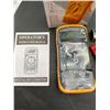 Image 3 : Digital Multimeter with Backlight and Battery Capability