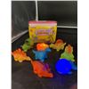Image 1 : Light Up Baby Bath Toys – 8 Pack of Dinosaur and Animal Shapes