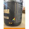 Image 2 : Redcon1 Total War Pre-Workout Formula Rainbow Candy 438g