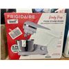 Image 2 : Frigidaire Ready Prep Food Stand Mixer 4.75 Quart 4.5 L