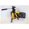 Image 1 : PORTABLE CAMERA TRIPOD