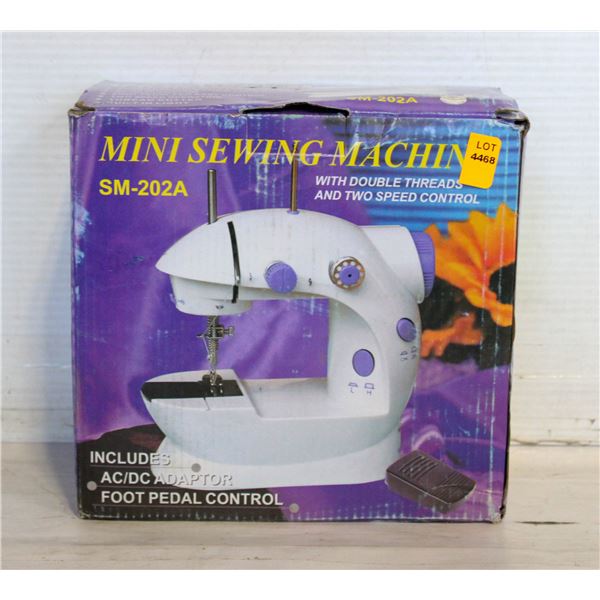 MINI SEWING MACHINE (NEW)