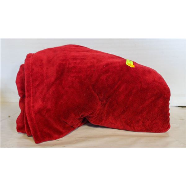 LIFE COMFORT XL BLANKET (RED)