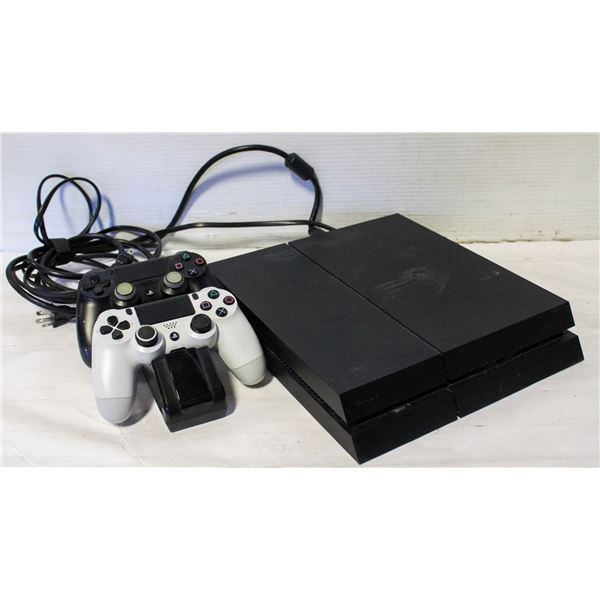 PS4 WITH 2 CONTROLLERS