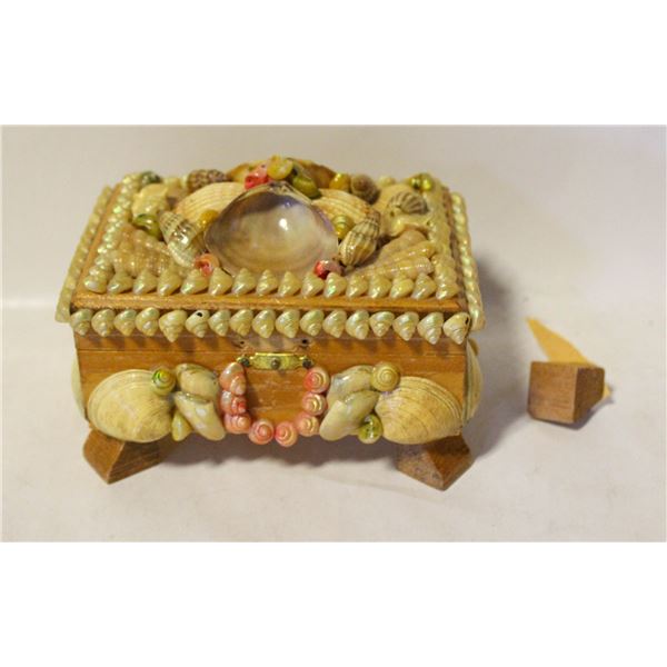 UNCLAIMED - SHELL BOX WITH JEWELLERY