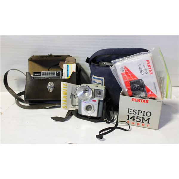 FLAT OF 3 CAMERAS + CAMERA BAG