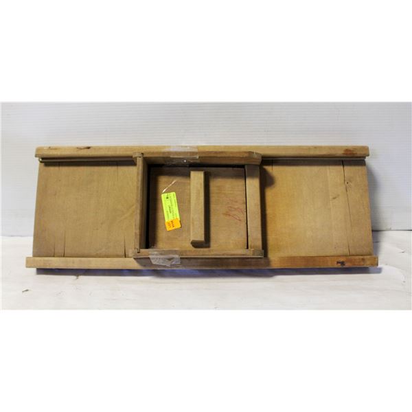 VINTAGE WOOD 25" MANDOLIN- T & D COMPANY