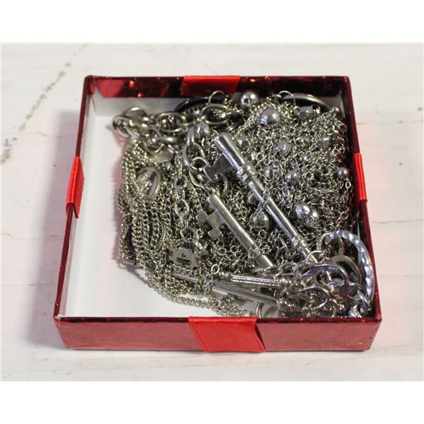 ESTATE SKELETON KEYS NECKLACES IN BOX-ESTATE