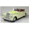 Image 1 : 1955 MERCEDES BENZ 300S 1:18 SCALE DIECAST MODEL