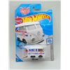 Image 1 : HOT WHEELS KOOL KOMBI VOLKSWAGEN WHITE 1:64