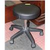 Image 1 : ROUND ROLLING STOOL