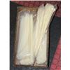 Image 1 : 500 EXTRA LONG ZIP TIES
