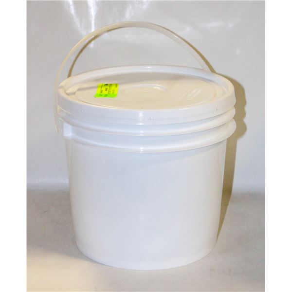 BUCKET ASST TITLEIST RELAIMED GOLF BALLS 5 DZ