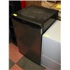 Image 1 : DANBY MINI FRIDGE STAINLESS STEEL H-34 W-22 L-21"