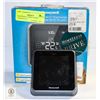 Image 1 : HONEYWELL LYRIC T5 WIFI THERMOSTAT