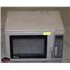 Image 1 : AMANA COMMERCIAL MICROWAVE