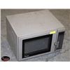 Image 3 : AMANA COMMERCIAL MICROWAVE