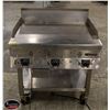 Image 1 : GARLAND 3 BURNER 36" FLAT TOP GRILL W/ STAND ON