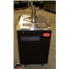 Image 1 : DEMO MODEL 27" SINGLE DOOR KEG COOLER