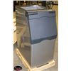 Image 2 : 375 LBS SCOTTSMAN ICE BIN MODEL # B322S
