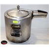 Image 1 : APPROX 24 QUART WROUGHT ALUMINUM PRESSURE COOKER