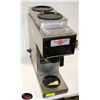 Image 3 : BUNN SINGLE COFFEE BREWER W/ HOT WATER DISPENSER
