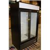 Image 2 : TRUE 47" DOUBLE SLIDING DOOR MERCHANDISER COOLER