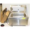 Image 1 : EFI WALL MOUNT S/S HAND SINK 17" X 15.5" X 15.5"