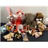 Image 1 : Large Variety of Stuffed Animals