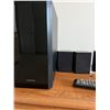 Image 2 : Samsung Blu-Ray Player with Speakers and Stand