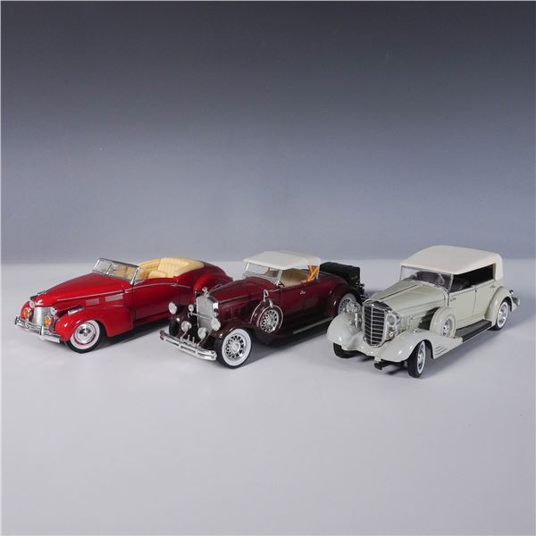 3pc Signature 1940 Series 62 Cadillac & Pierce-Arrow Set