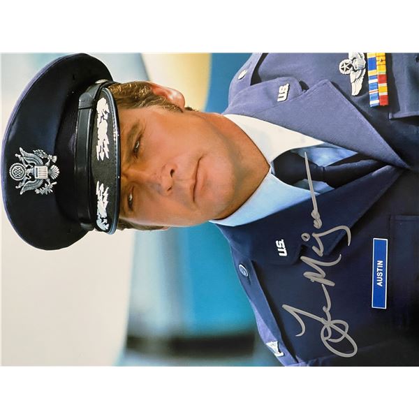 Six Million Dollar Man Lee Majors signed photo