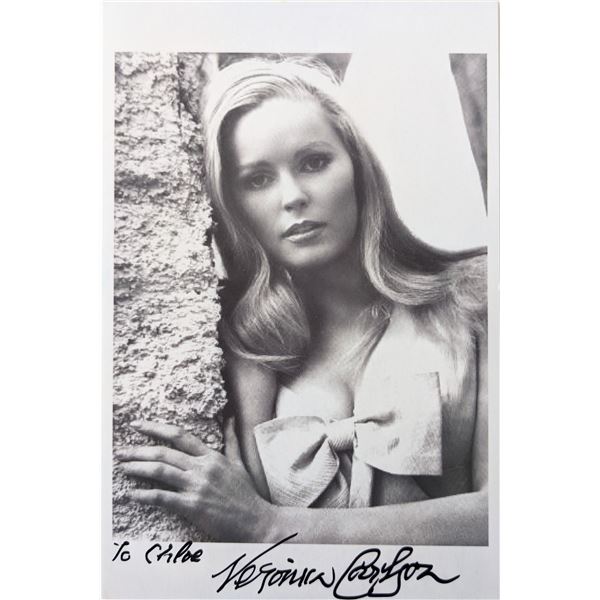 Draculas Veronica Carlson signed photo card