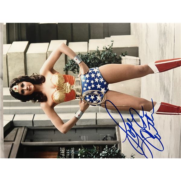 Wonder Woman Lynda Carter signed photo