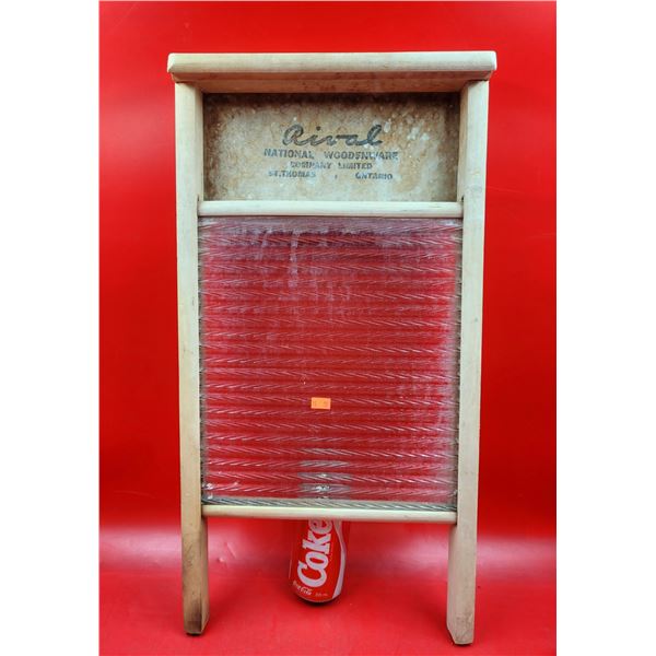 VTG Rival National Woodenware Co Ltd. Washboard