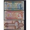 Image 2 : Assorted 5 and 2 Dollar Bills