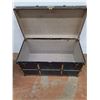Image 2 : * Vintage Metal Storage Chest 40" x 21" x 22" - Lock Latch Broken