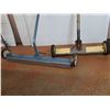Image 2 : *(2) Magnetic Floor Sweepers