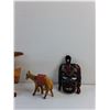 Image 3 : (4) Wooden Decorations