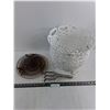 Image 1 : Outdoor Decor & Implement