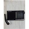 Image 2 : Realistic Transistor radio with case