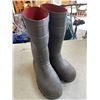 Image 1 : PAIR OF SIZE 10 VIBRAM STEEL TOE BOOTS